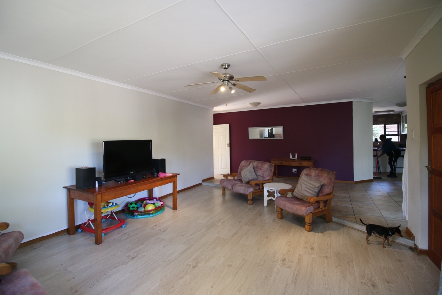 4 Bedroom Property for Sale in Dorchester Heights Eastern Cape